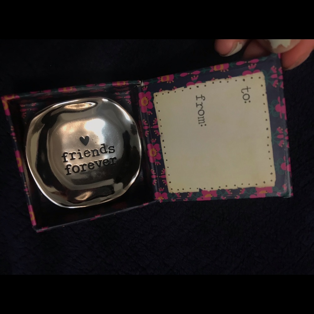 ring holder